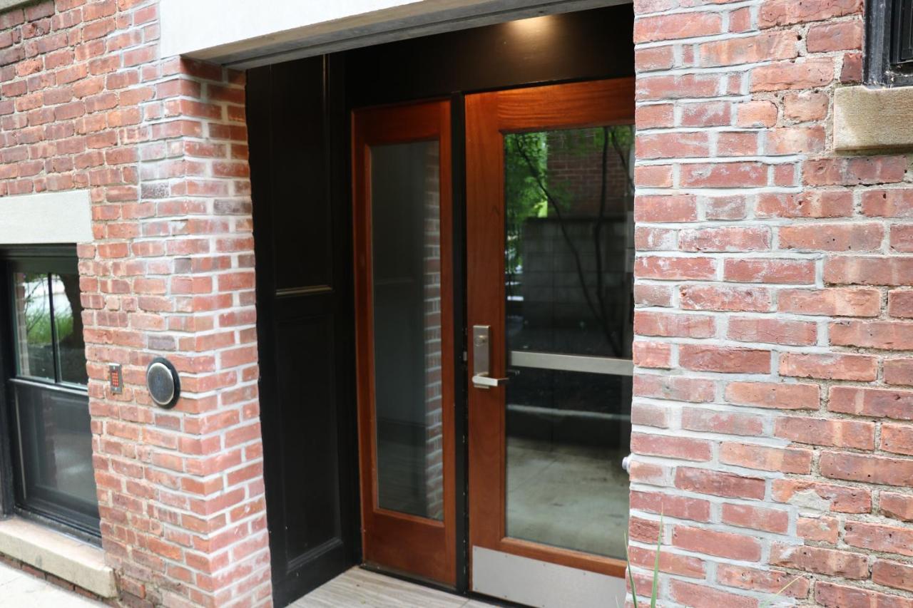 A Stylish Stay W/ A Queen Bed, Heated Floors.. #37 Brookline Exterior foto